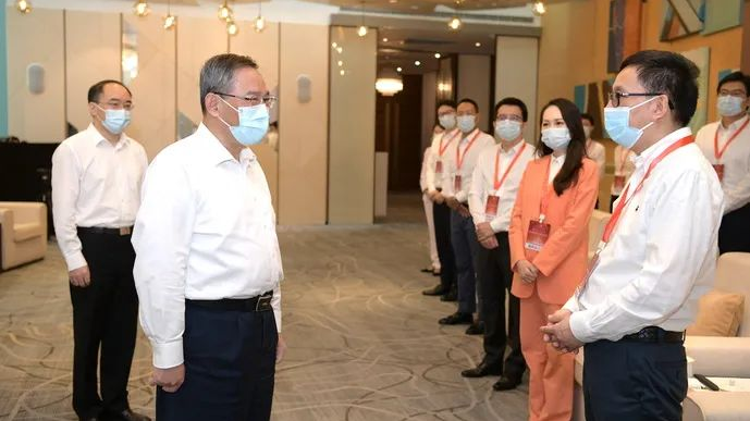 2025新澳门2025免费原料网